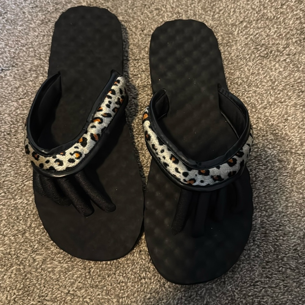 Pedicure flip flops